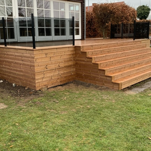 Professionel opbygning af træterrasse i Greve.