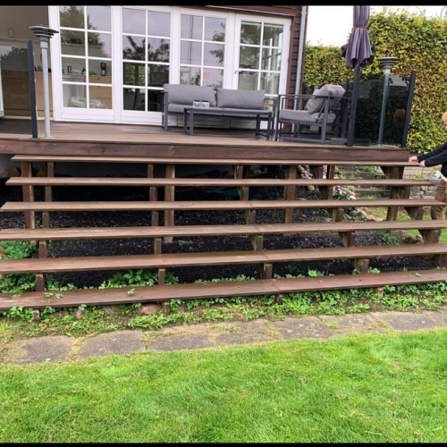 Inspiration til ny træterrasse i Solrød med moderne design.