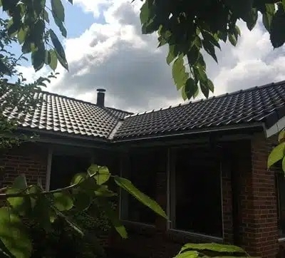 Tagrenovering i Greve udført af tømrer med fokus på kvalitet.